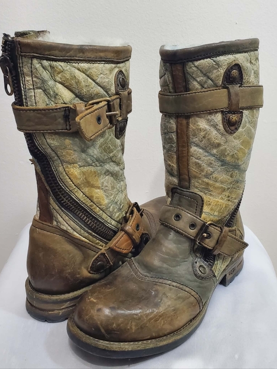 UGG Shoes - UGG Green Leather Shearling-Lined Mid Boots 7